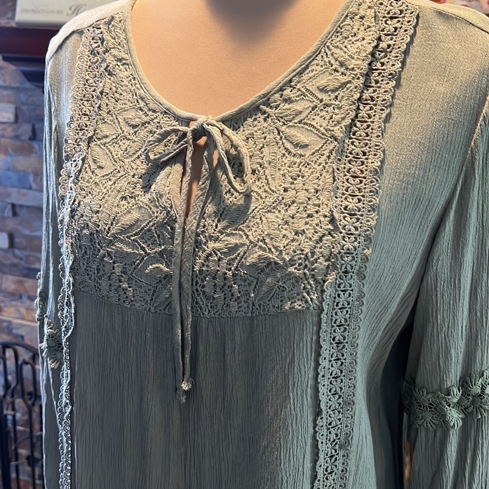 LACE Long Sleeve Blouse